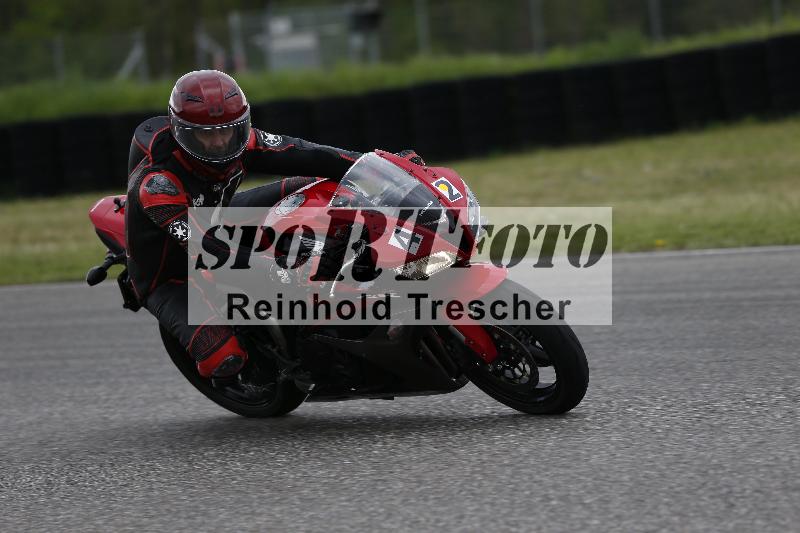 /Archiv-2025/10 23.04.2025 Cornu Master School ADR/rot-rouge/42